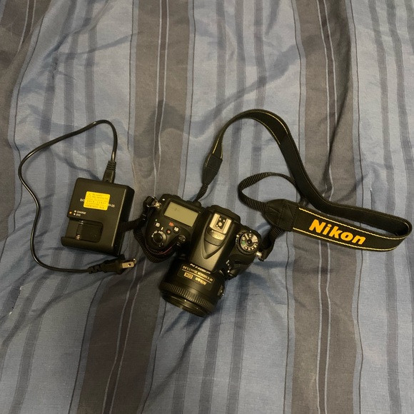 Nikon D7100 Camera & 35mm Lens & Battery Charger & Caps. Excellent Starter! - Picture 6 of 8